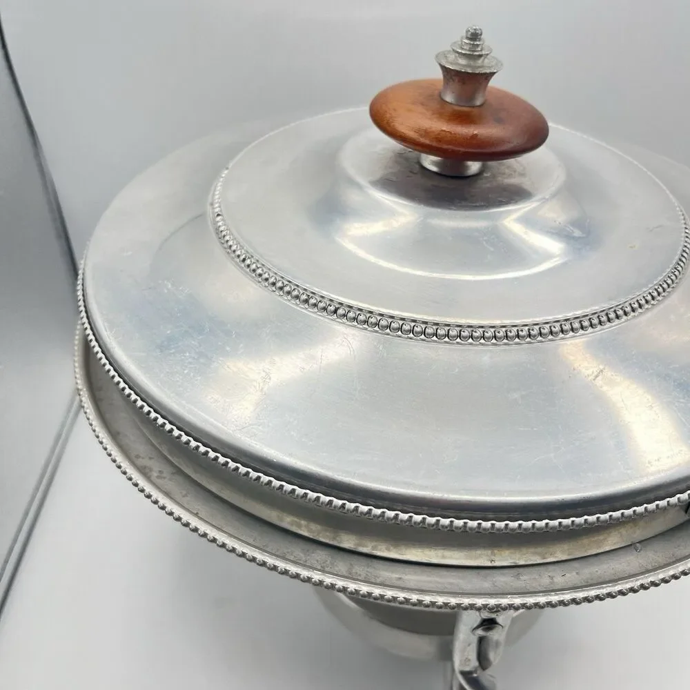 Buenilum B. W. Hammered Aluminum Chafing Dish